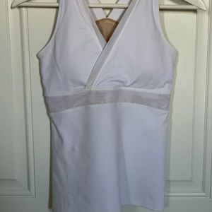 Lululemon white top with built in padded bra size 6